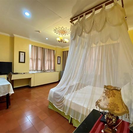 White Knight Hotel Intramuros Manila Eksteriør billede