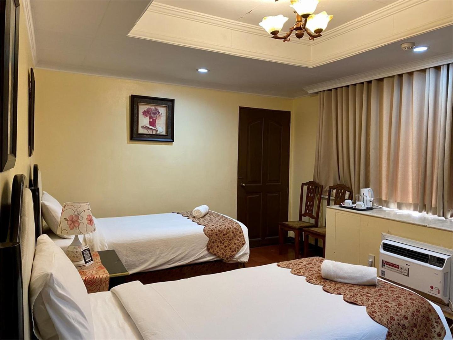 White Knight Hotel Intramuros Manila Eksteriør billede