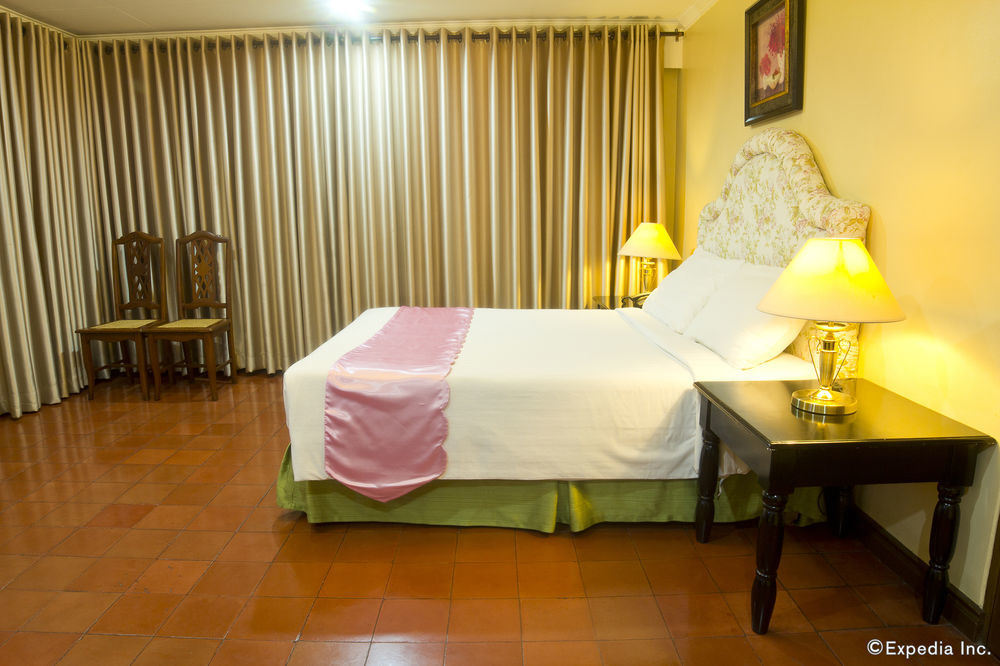 White Knight Hotel Intramuros Manila Eksteriør billede