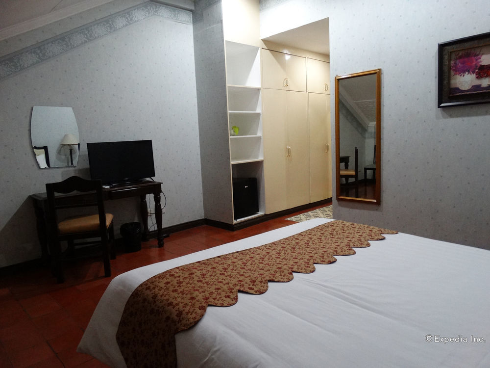 White Knight Hotel Intramuros Manila Eksteriør billede