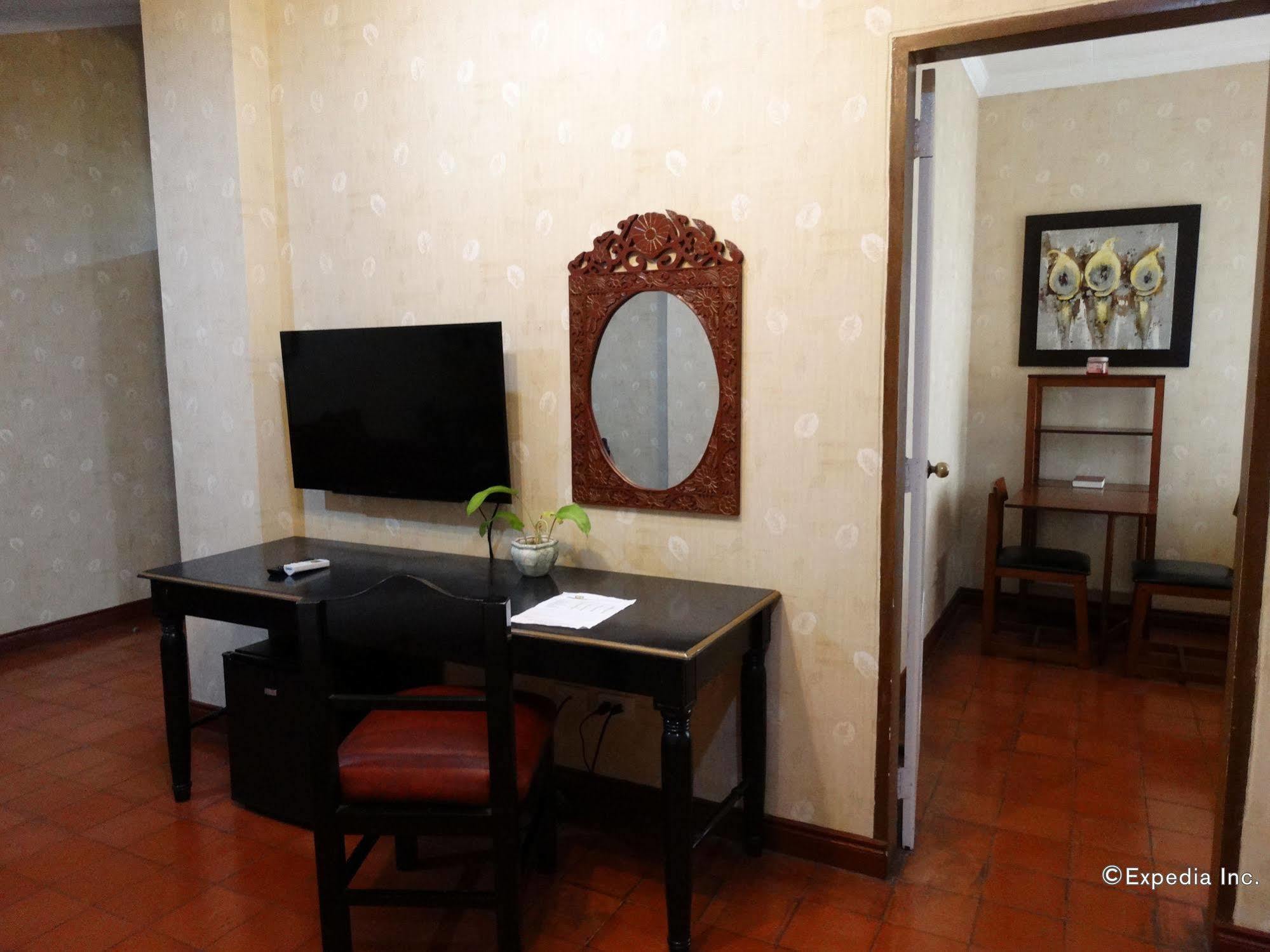 White Knight Hotel Intramuros Manila Eksteriør billede