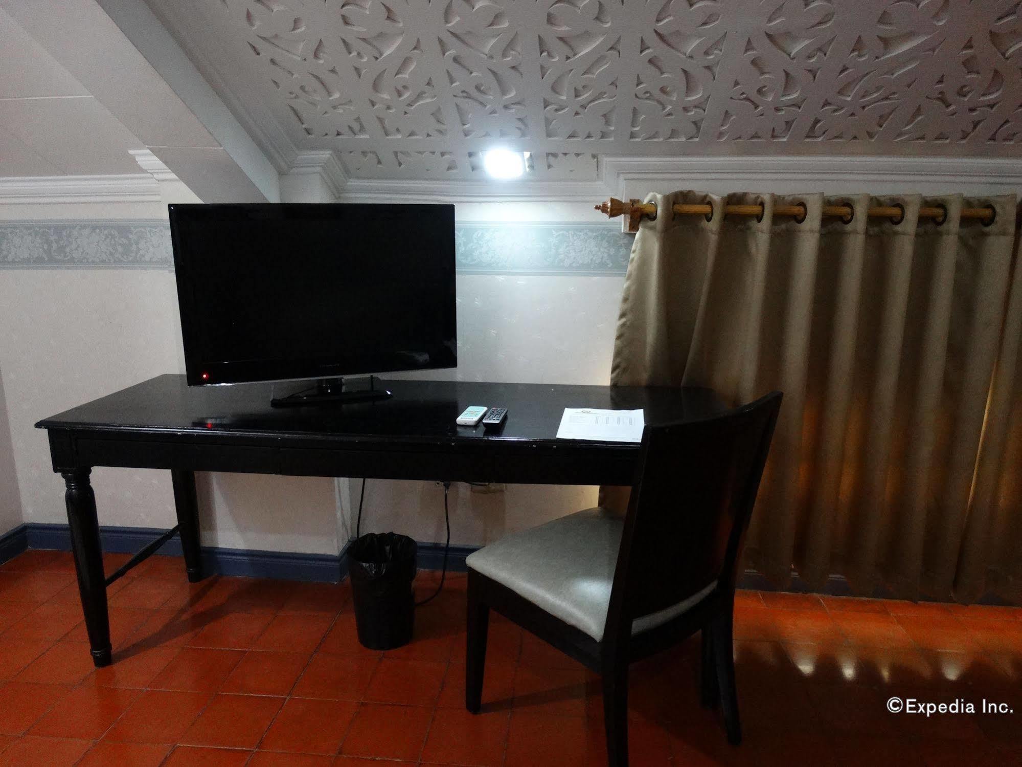White Knight Hotel Intramuros Manila Eksteriør billede